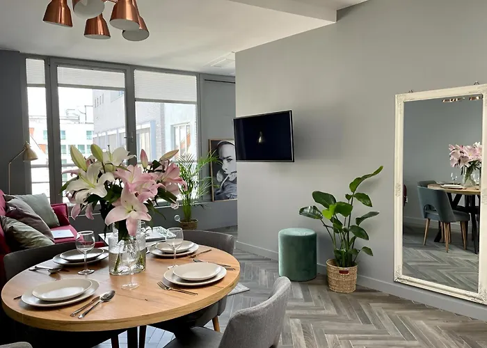 Oomph Wroclaw Deluxe Apt Ruska